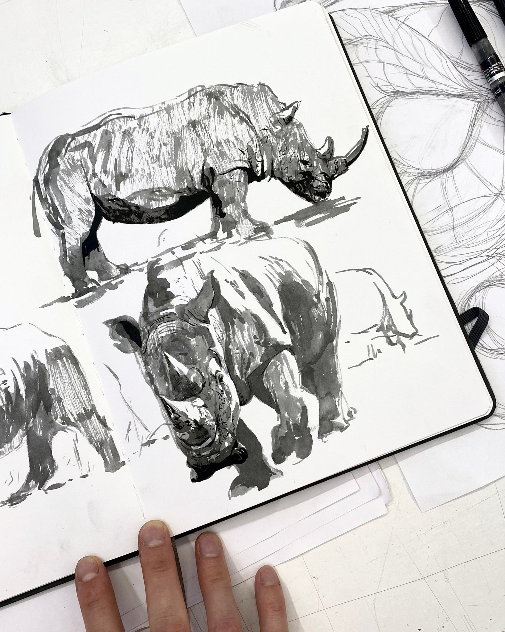 DICIEMBRE 2025 · Dibujo expresivo con Thomas Cian <br> 13 Diciembre