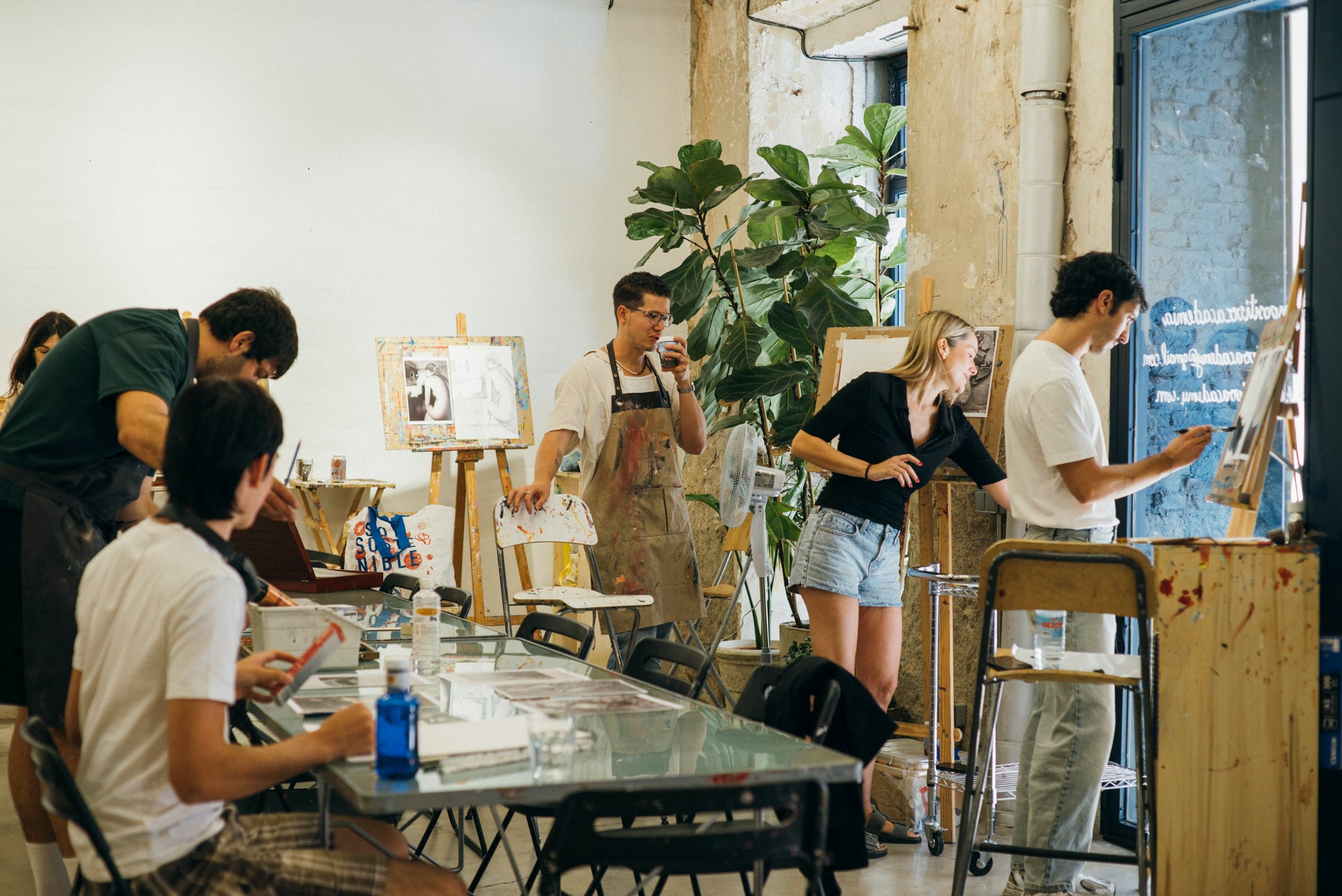 Dibujo y Pintura para adultxs con Guillermo López <br> Sábados de 11:30 a 14:30h